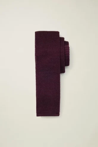 Runden Sie Ihr Outfit mit einer Bonobos Premium-Seidenkrawatte ab Runden Sie Ihr Outfit mit einer Bonobos Premium-Seidenkrawatte ab