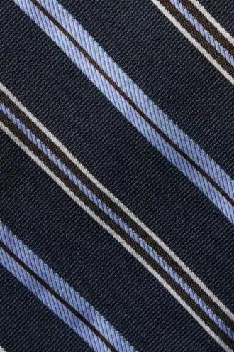 Runden Sie Ihr Outfit mit einer Bonobos Premium-Seidenkrawatte ab