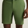Schwingen Sie stilvoll mit den Bonobos Highland Tour Golfshorts