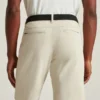 Schwingen Sie stilvoll mit den Bonobos Highland Tour Golfshorts