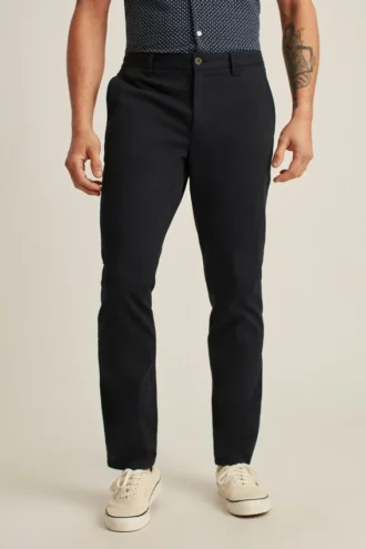 Stückgefärbte, leichte Stretch-Chino