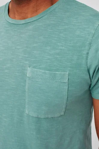 Stückgefärbtes T-Shirt Stückgefärbtes T-Shirt