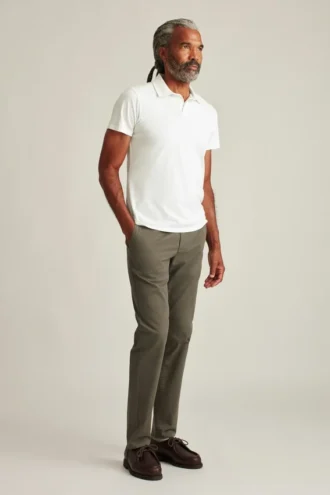 Stretch Washed Chino: Tailored Fit Chinos