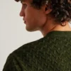 Strickjacke mit Zopfmuster