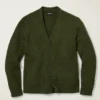 Strickjacke mit Zopfmuster