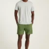 T-Shirt mit Tasche aus Bio-Baumwolle T-Shirt mit Tasche aus Bio-Baumwolle