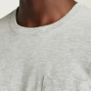 T-Shirt mit Tasche aus Bio-Baumwolle T-Shirt mit Tasche aus Bio-Baumwolle