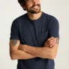 T-Shirt mit Tasche aus Bio-Baumwolle T-Shirt mit Tasche aus Bio-Baumwolle
