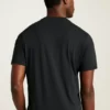 T-Shirt mit Tasche aus Bio-Baumwolle T-Shirt mit Tasche aus Bio-Baumwolle
