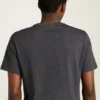 T-Shirt mit Tasche aus Bio-Baumwolle T-Shirt mit Tasche aus Bio-Baumwolle