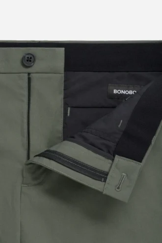 Tech-Chino-Stretch-Shorts