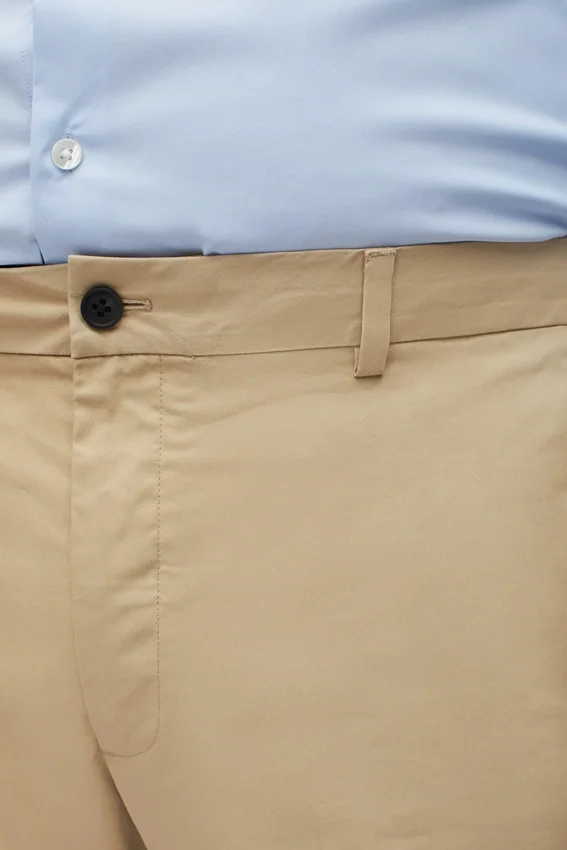 Tech-Chinos in Großen Größen Tech-Chinos in Großen Größen