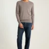 Waschbarer Merino-Pullover mit Rundhalsausschnitt Waschbarer Merino-Pullover mit Rundhalsausschnitt