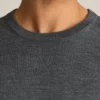 Waschbarer Merino-Pullover mit Rundhalsausschnitt Waschbarer Merino-Pullover mit Rundhalsausschnitt