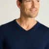 Waschbarer Merino-Pullover mit V-Ausschnitt Waschbarer Merino-Pullover mit V-Ausschnitt