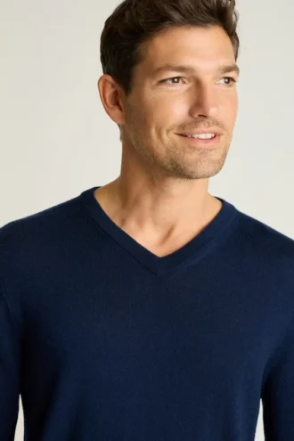 Waschbarer Merino-Pullover mit V-Ausschnitt