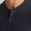 Weiches Henley für den Alltag Weiches Henley für den Alltag