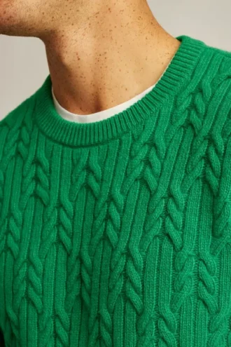 Wollpullover mit Rundhalsausschnitt und Zopfmuster
